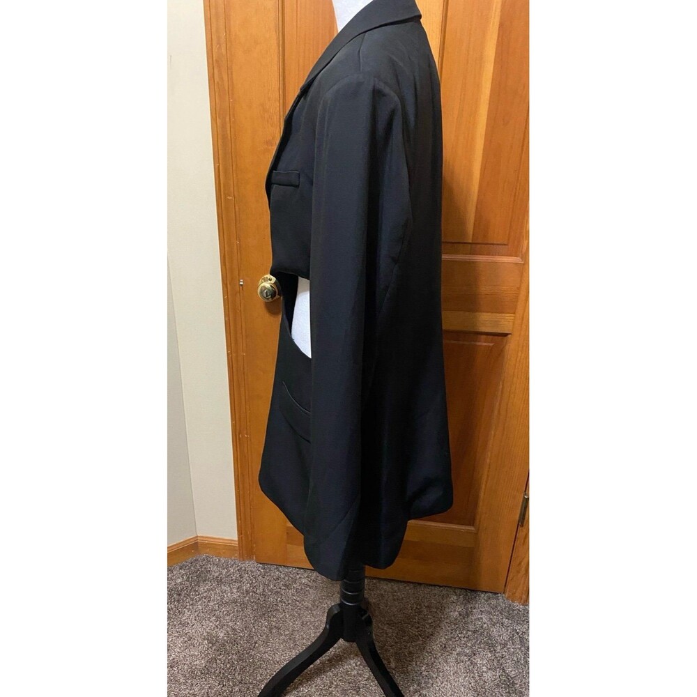 NWOT PrettyLittleThing Cutout Blazer - Picture 3 of 4